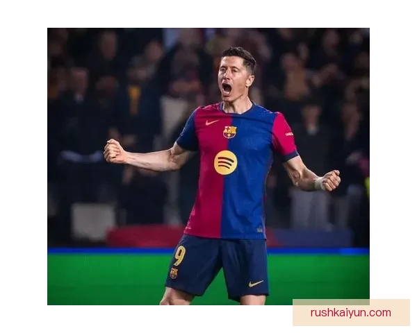 莱万多夫斯基手术后恢复计划曝光，球队期待他迅速回归提升竞争力