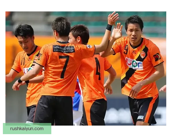 奥布拉克吉马良斯搭档表现稳健，期待新赛季助力球队争冠